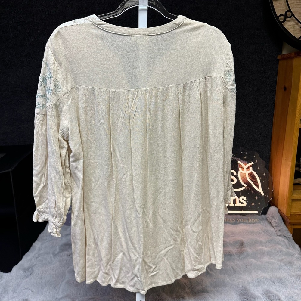 Kori America Boho Top Womens Small Cream Blue Floral Embroidered Tassel Blouse - Picture 2 of 3